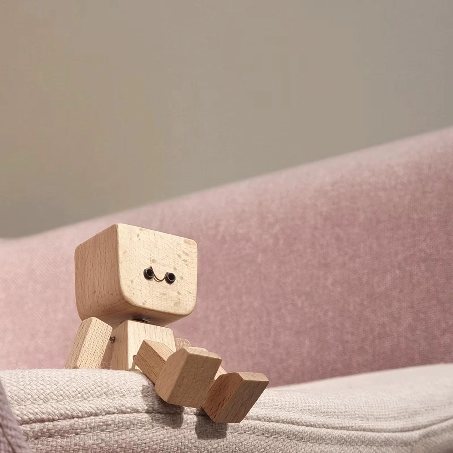 Muñeco de Madera con Caras Magnéticas